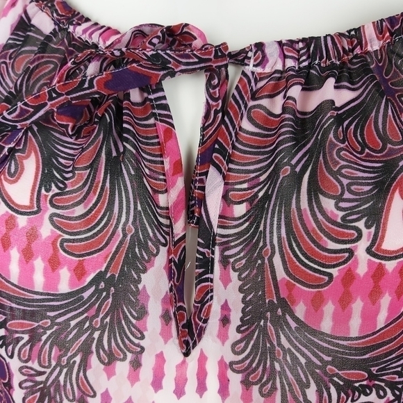 BEBE‎ Floral Sheer Cold Shoulder Top - Picture 6 of 10